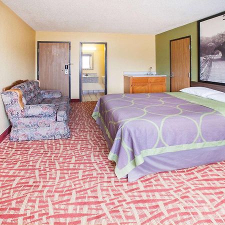 Super 8 By Wyndham Van Buren/Ft. Smith Area Экстерьер фото